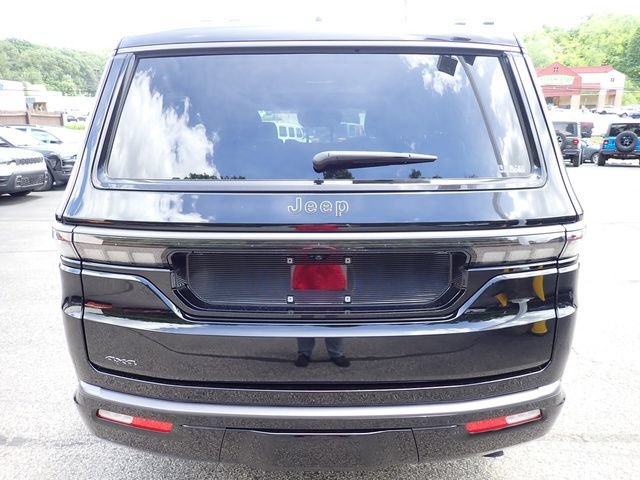 New 2026 Jeep Grand Wagoneer Limited AWD/4WD image 4