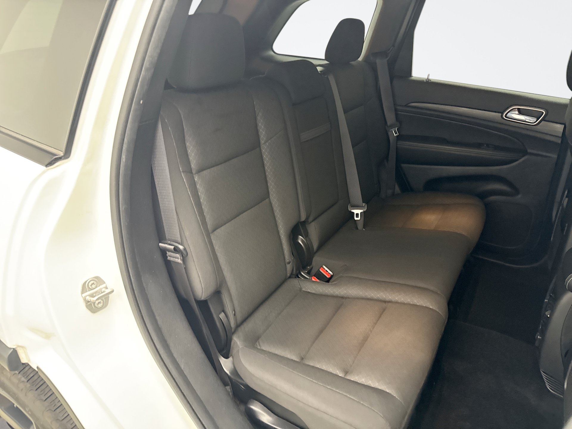 Used 2021 Jeep Grand Cherokee Freedom Edition AWD/4WD image 17