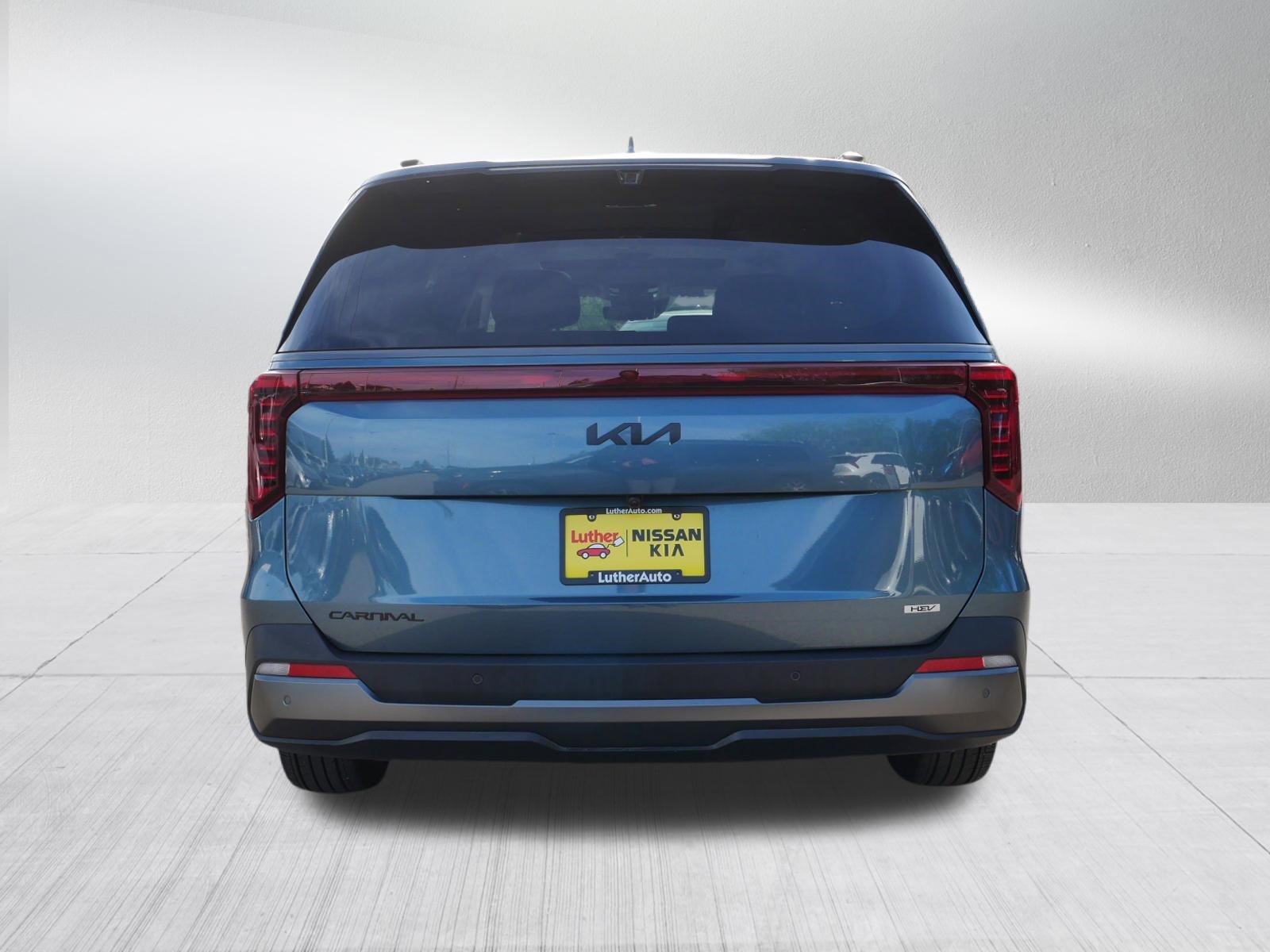 Certified 2025 Kia Carnival SX Prestige FWD image 6