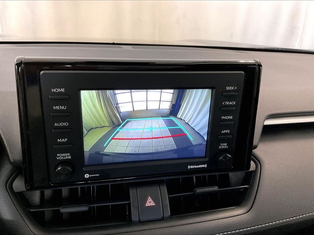 Certified 2021 Toyota RAV4 LE AWD/4WD image 19