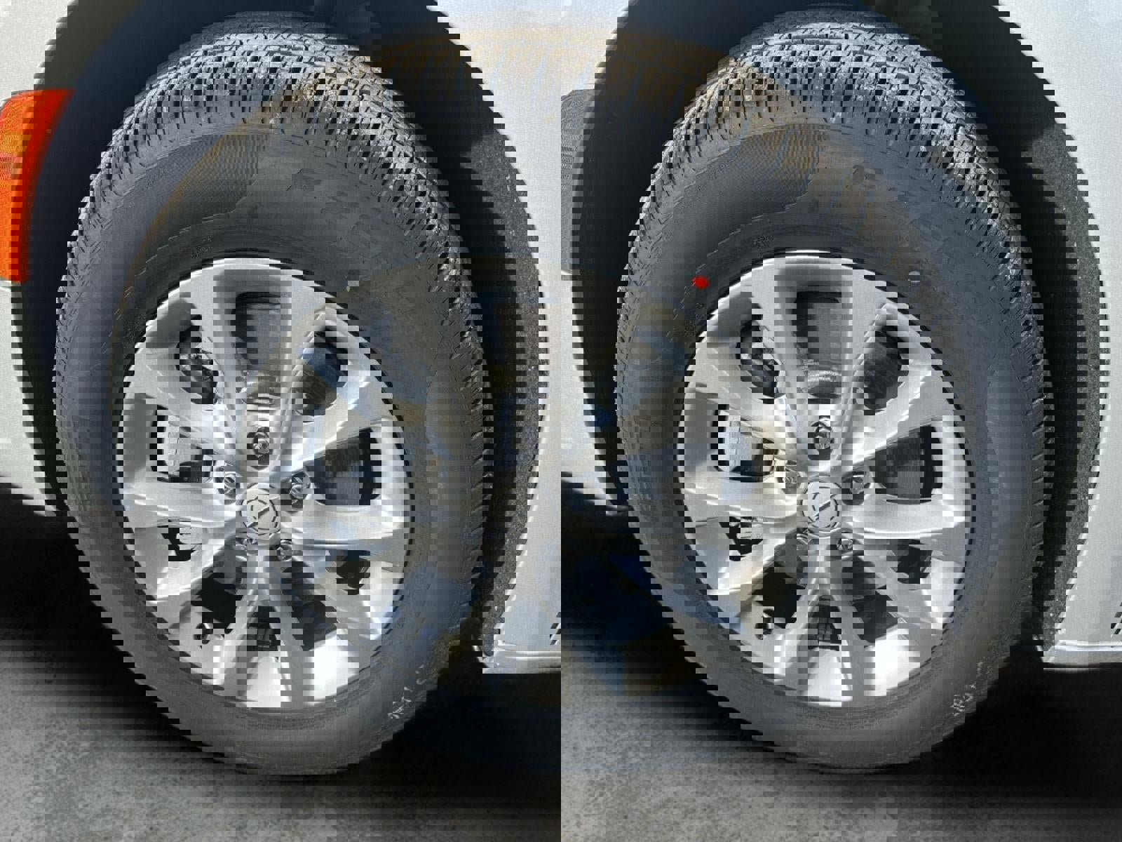 New 2026 Chrysler Pacifica Select image 11