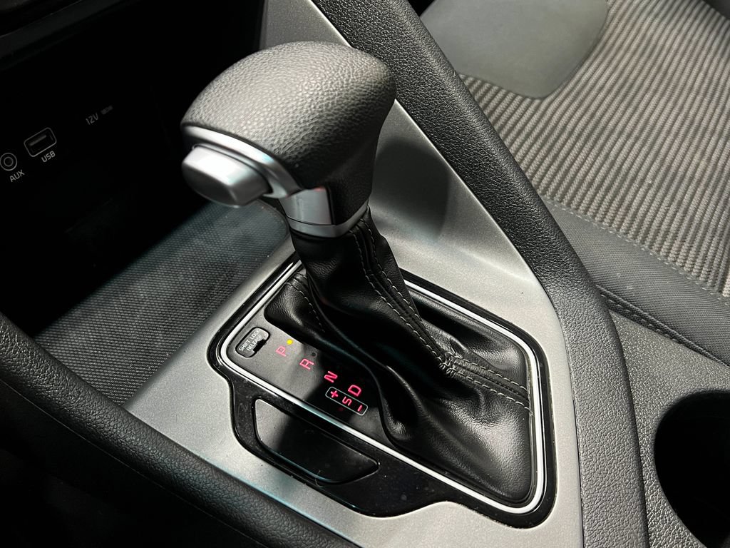 Used 2019 Kia Niro LX FWD image 29