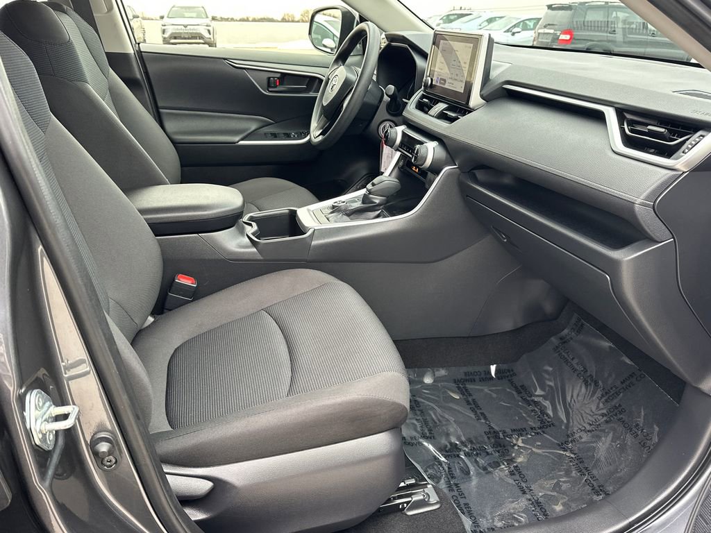 Certified 2025 Toyota RAV4 LE image 10