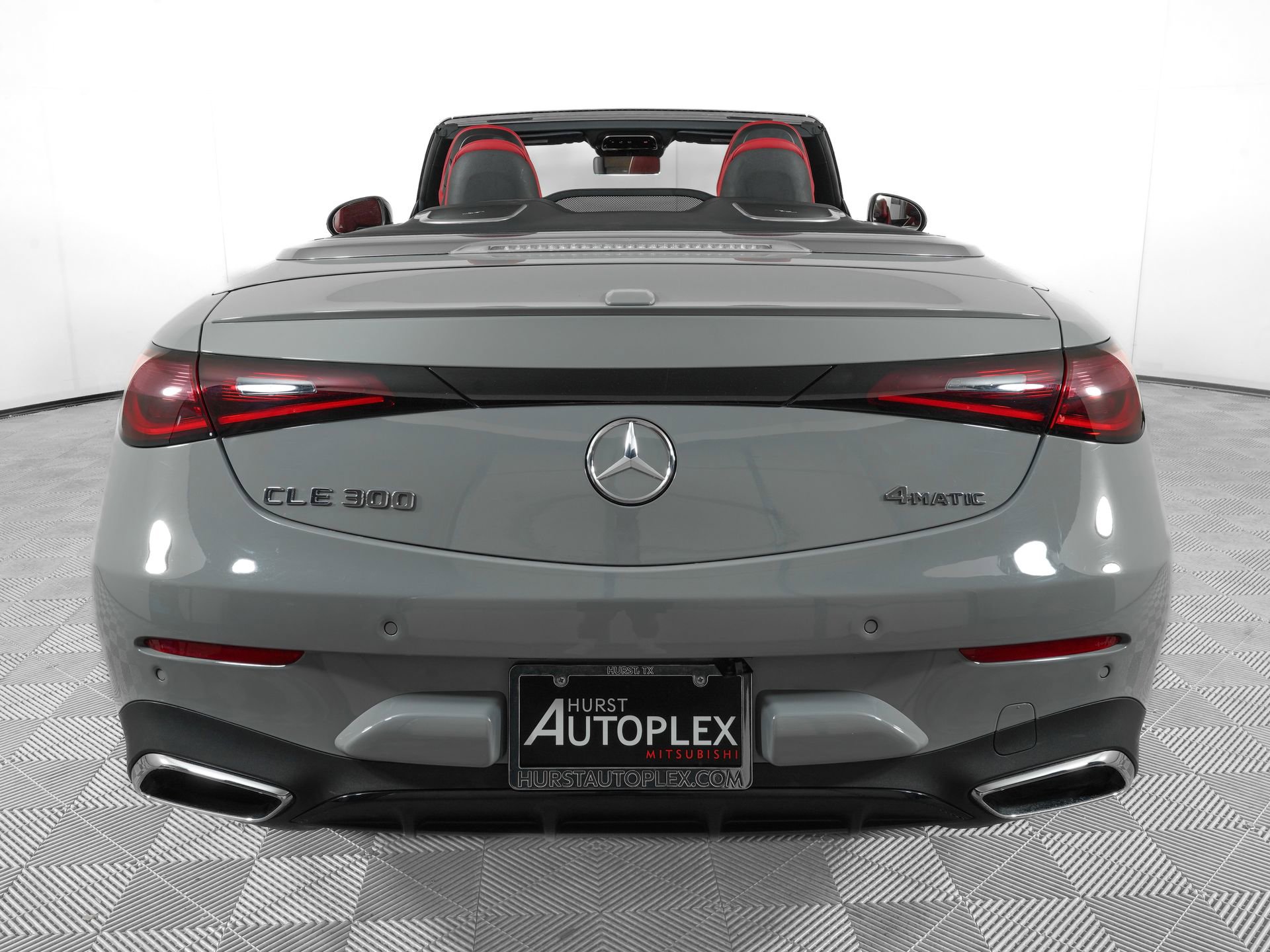 Used 2024 Mercedes-Benz CLE 300 4MATIC Cabriolet image 9