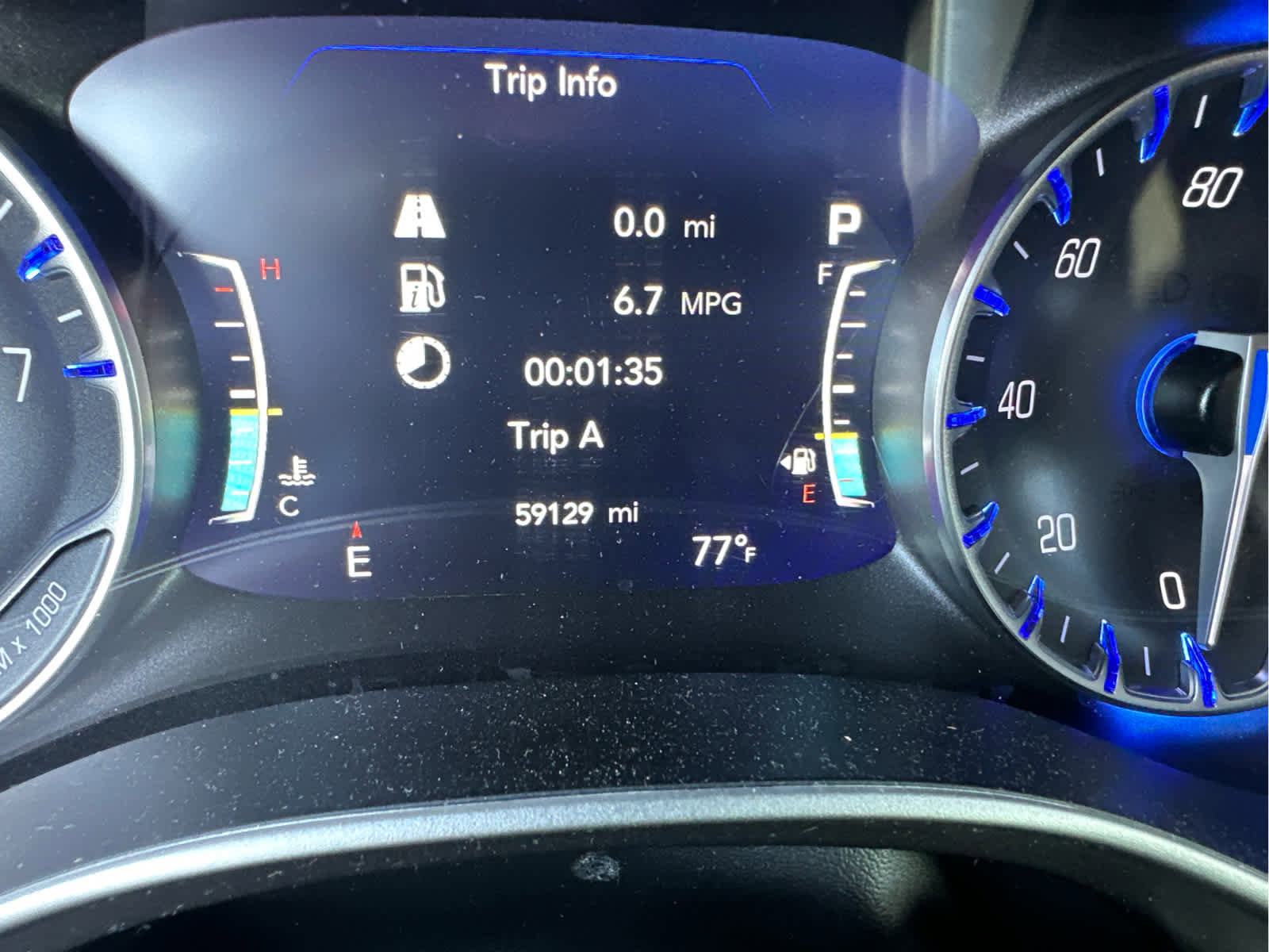 Used 2023 Chrysler Pacifica Touring-L image 10