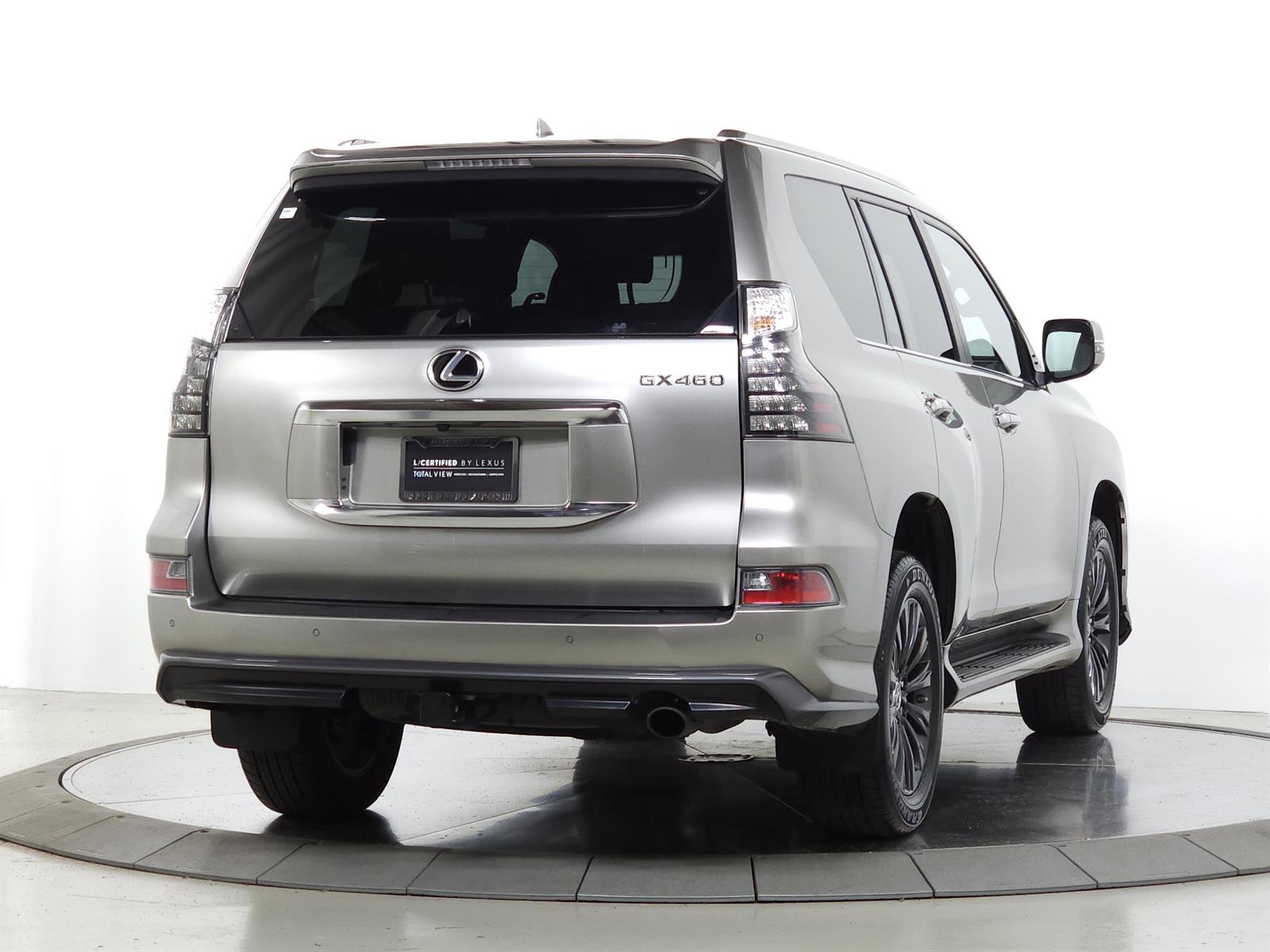 Used 2023 Lexus GX 460 Premium w/ Accessory Package AWD/4WD image 10