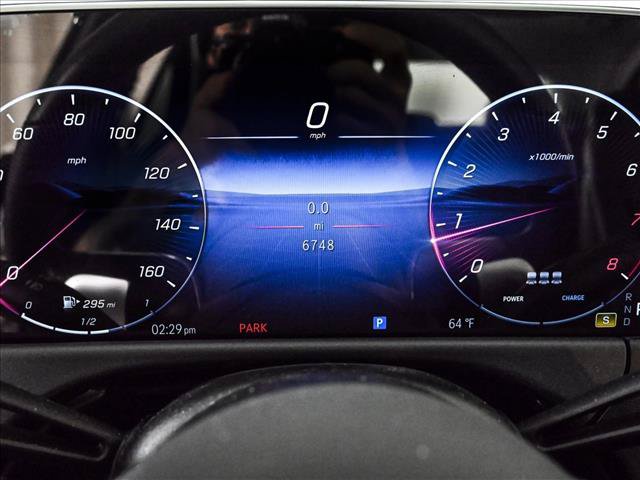 Used 2025 Mercedes-Benz E 350 4MATIC Sedan image 11