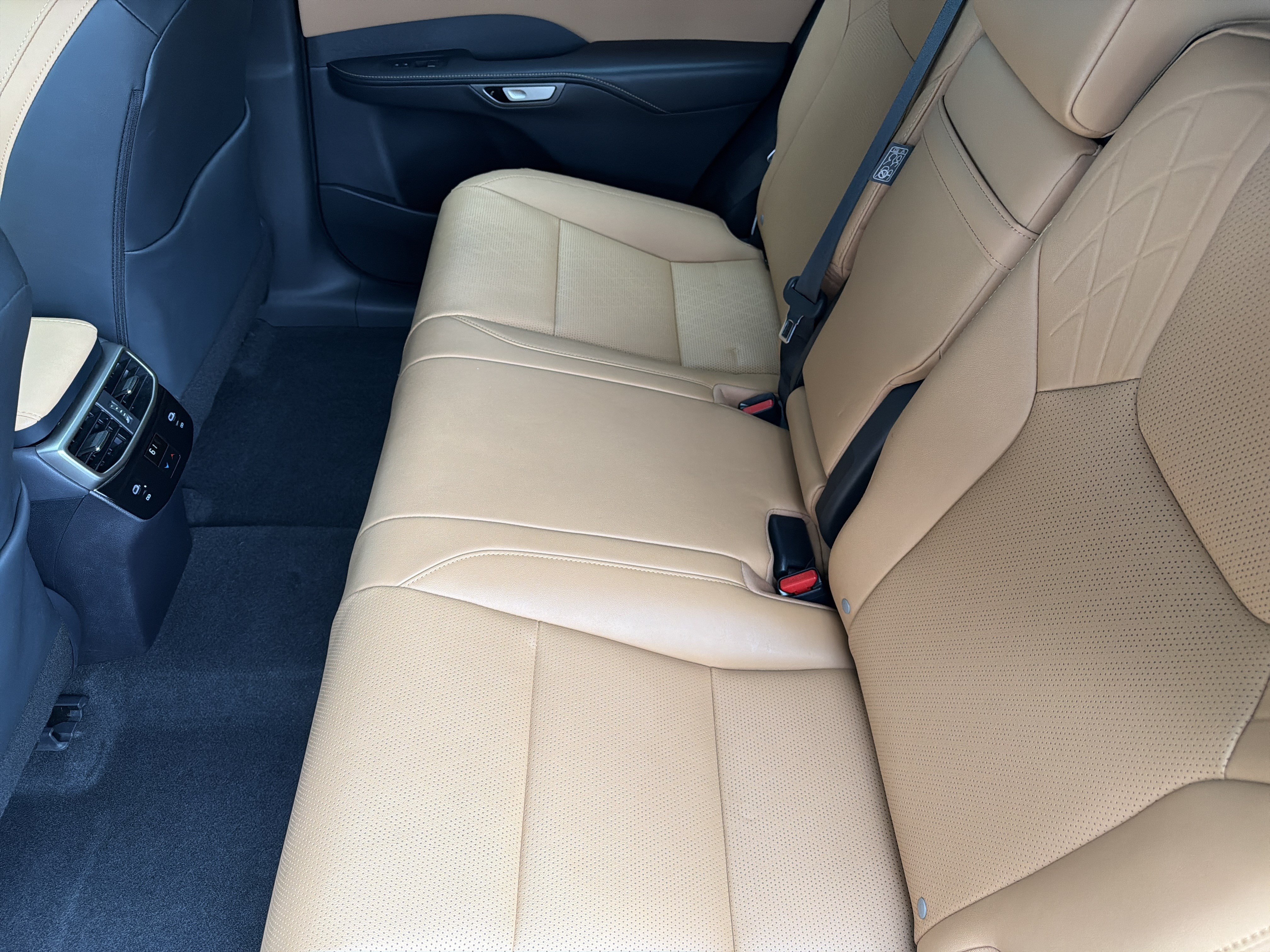 Used 2024 Lexus RX 350 Premium Plus w/ Convenience Package AWD/4WD image 27