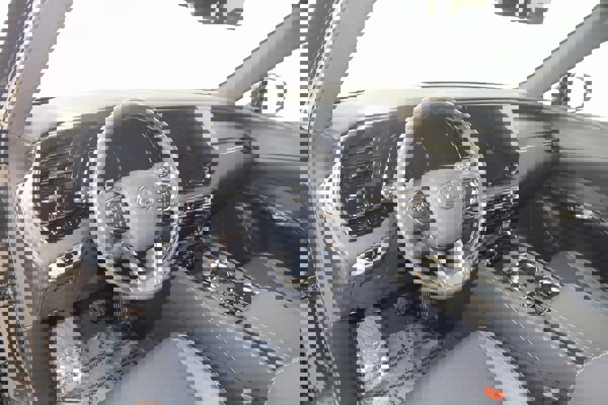 Used 2023 Lexus RX 350 Premium image 28