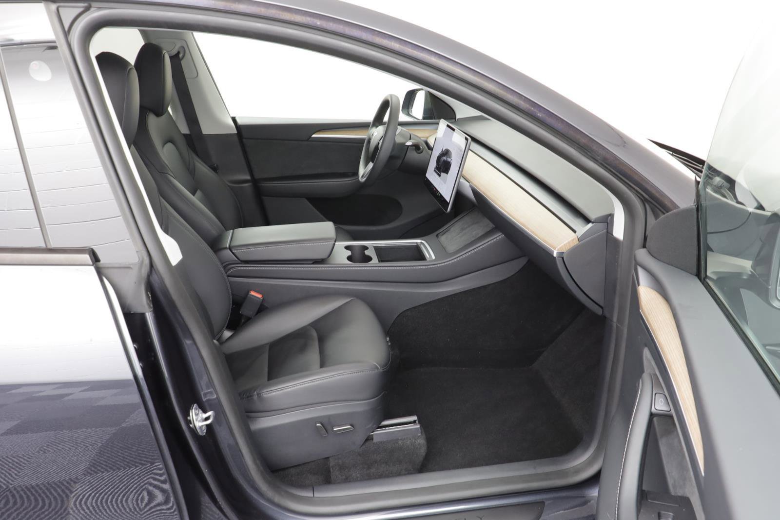 Used 2024 Tesla Model Y Long Range image 20