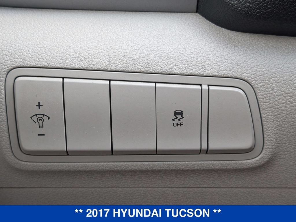 Used 2017 Hyundai Tucson SE FWD image 26