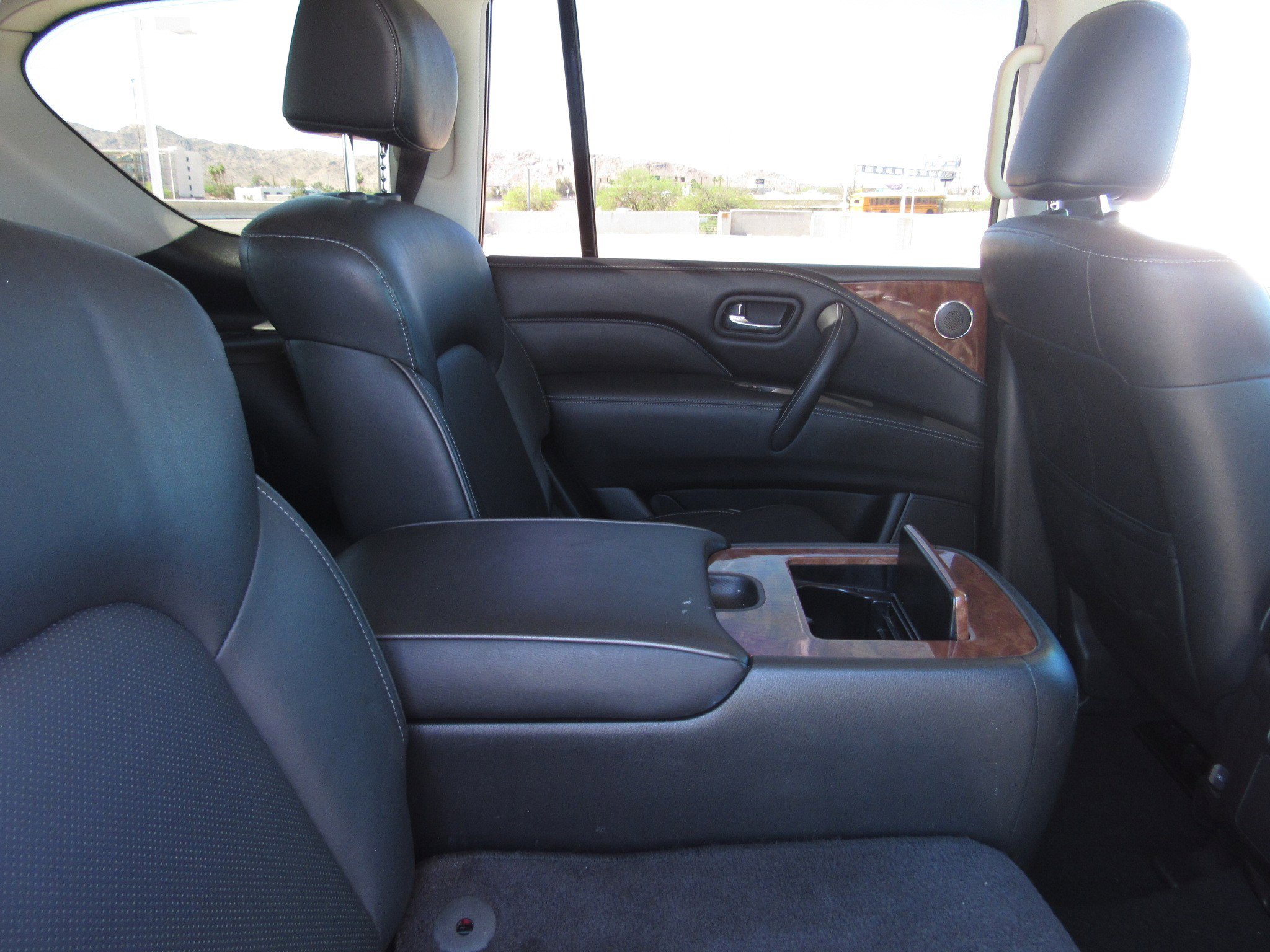 Used 2019 INFINITI QX80 Luxe w/ Proassist Package image 12