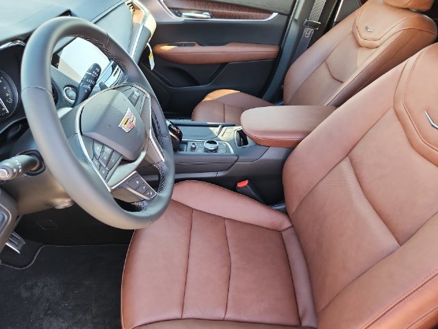 New 2025 Cadillac XT5 Sportv w/ Technology Package AWD/4WD image 10