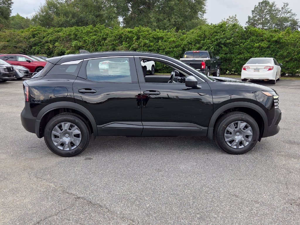 New 2027 Nissan Kicks S FWD image 13