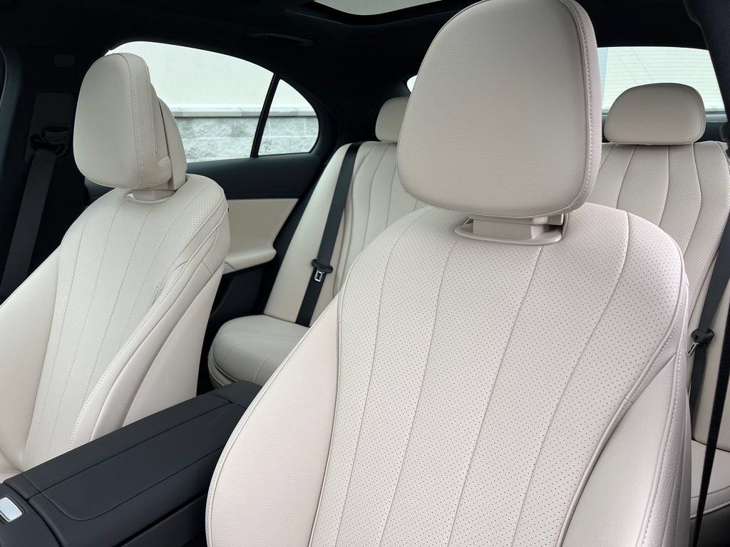 New 2026 Mercedes-Benz E 350 4MATIC Sedan image 15
