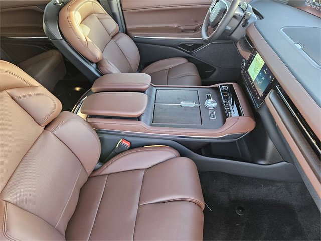 New 2025 Lincoln Navigator Reserve image 13