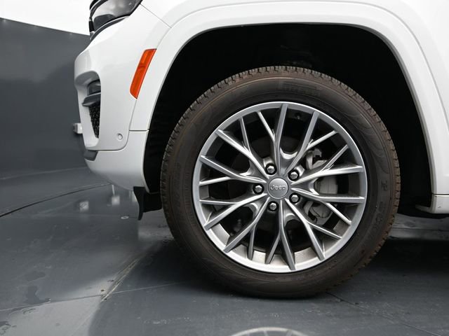 Used 2024 Jeep Grand Cherokee Summit image 18