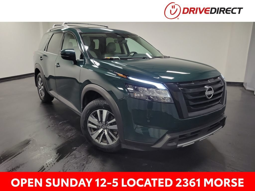 Used 2024 Nissan Pathfinder SL w/ Black Appearance Package FWD image 1