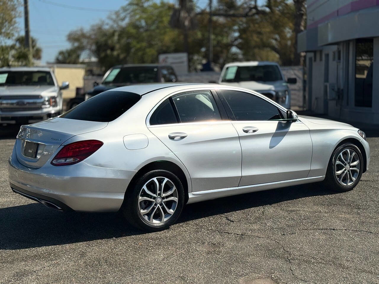 Used 2015 Mercedes-Benz C 300 4MATIC Sedan image 8