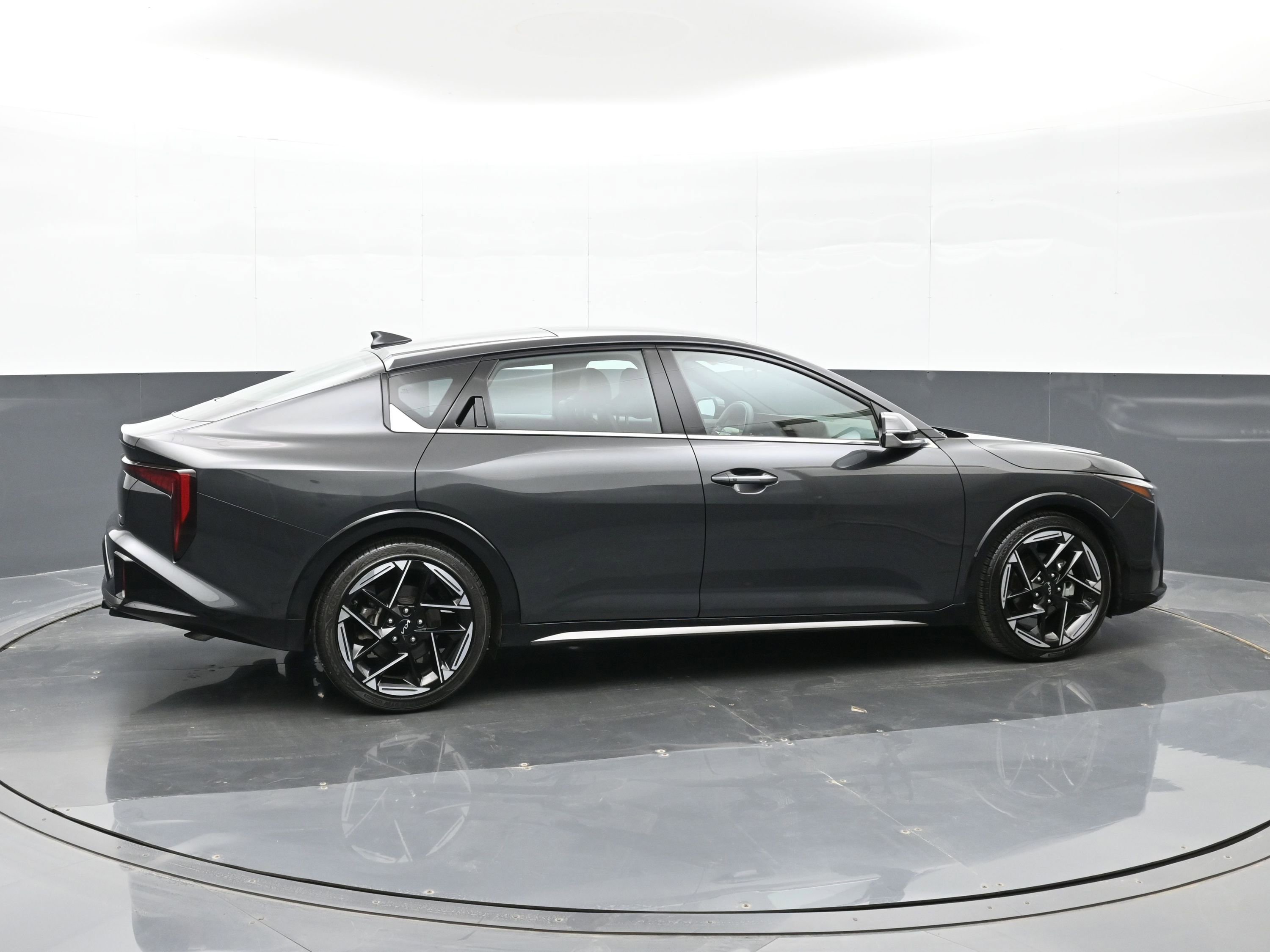 Used 2025 Kia K4 GT-Line w/ GT-Line Sunroof Package FWD image 5