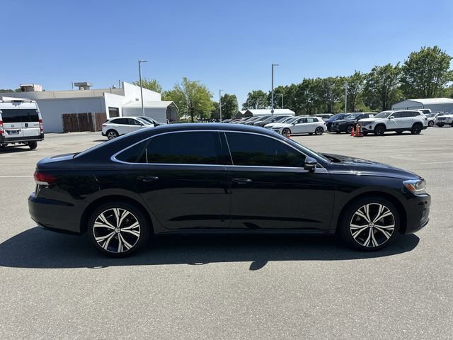 Used 2021 Volkswagen Passat 2.0T SE FWD image 6