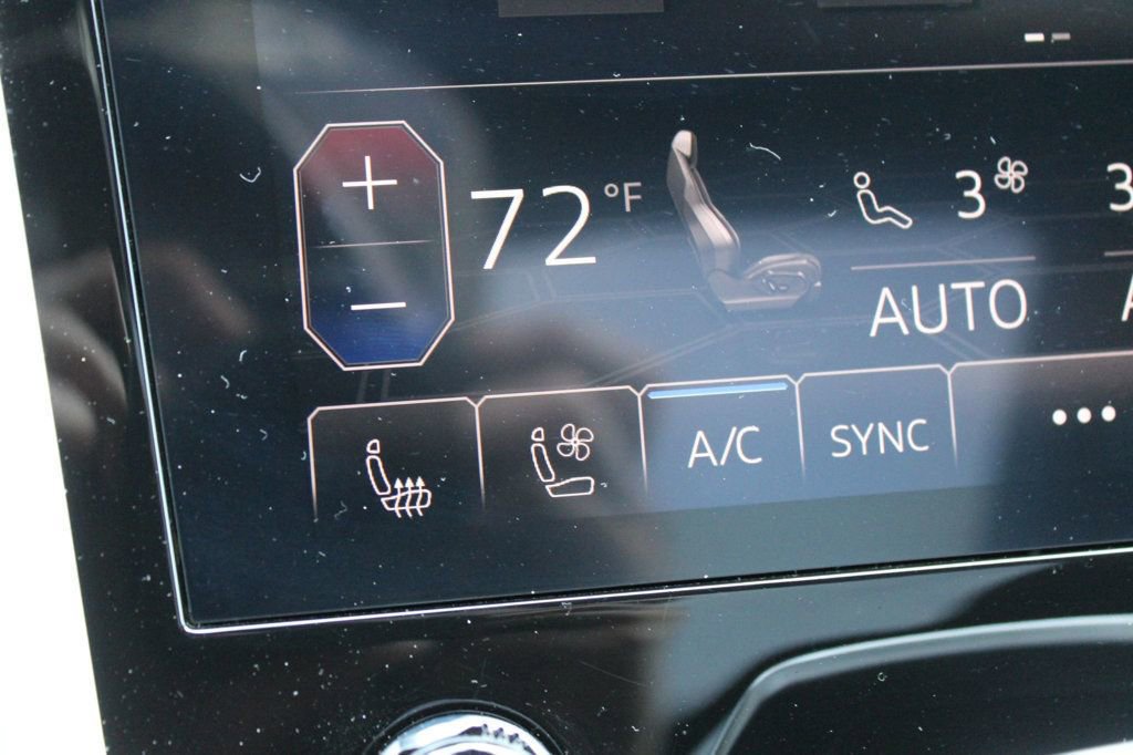 Used 2019 Lamborghini Urus image 17