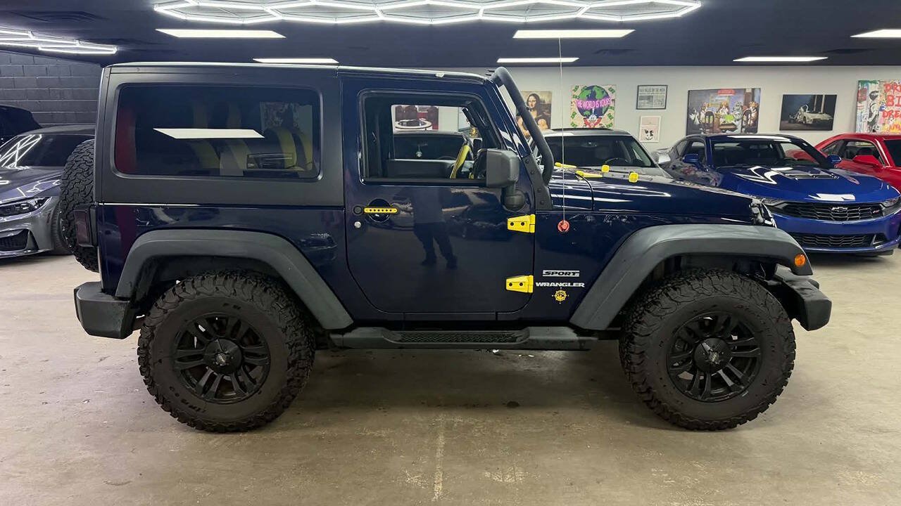 Used 2013 Jeep Wrangler Sport AWD/4WD image 4