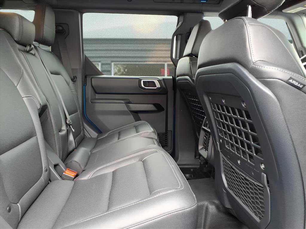 New 2025 Ford Bronco Badlands w/ Sasquatch Package image 8