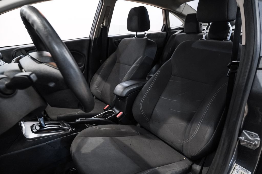 Used 2019 Ford Fiesta SE FWD image 28