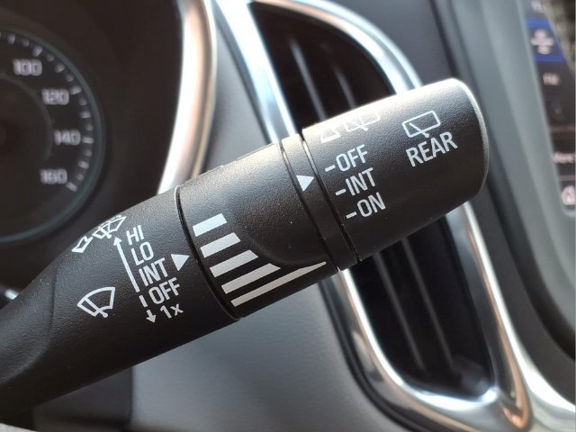 Used 2024 Chevrolet Equinox LS w/ LS Convenience Package FWD image 26