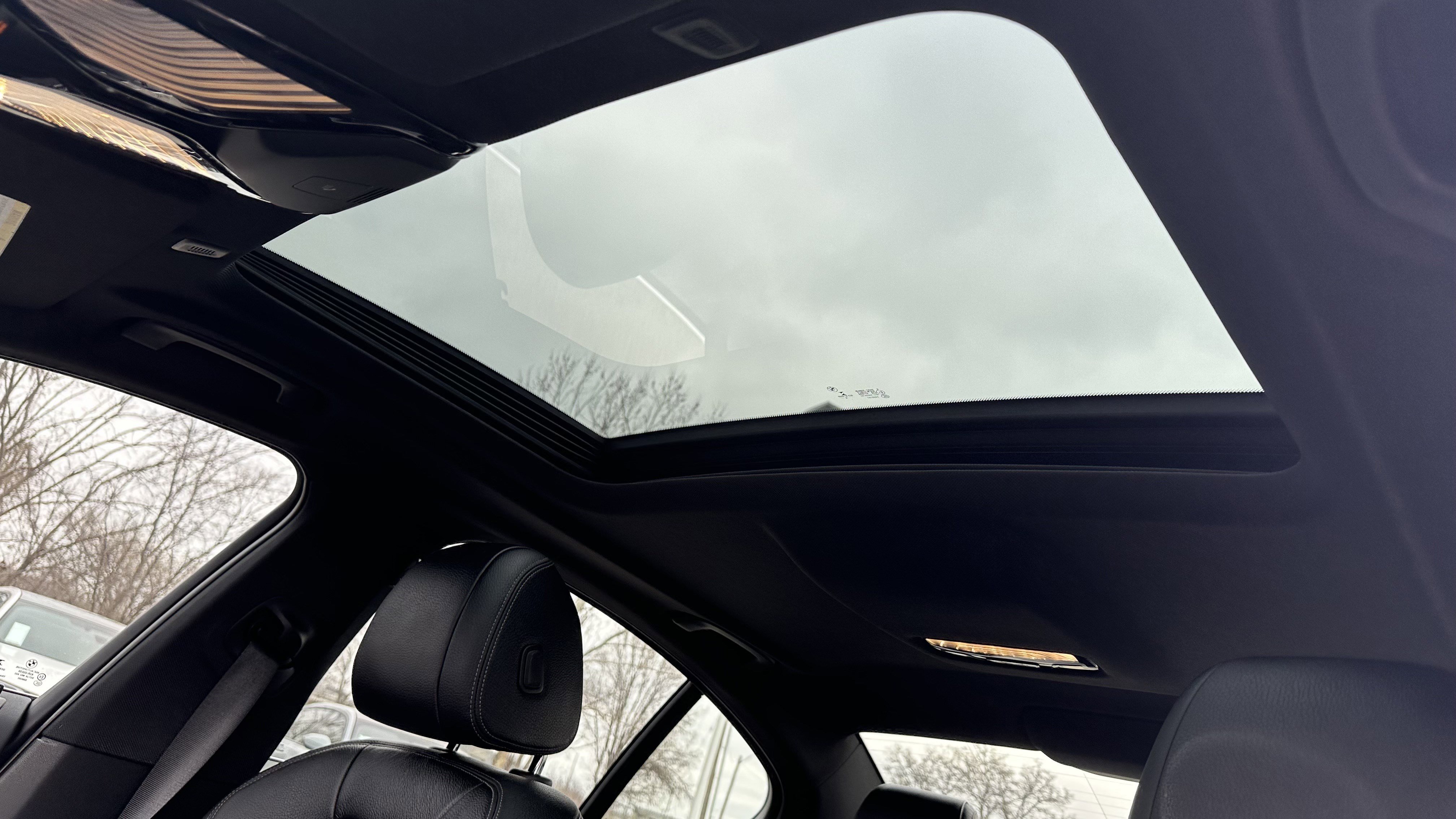 Used 2017 BMW 540i xDrive image 29