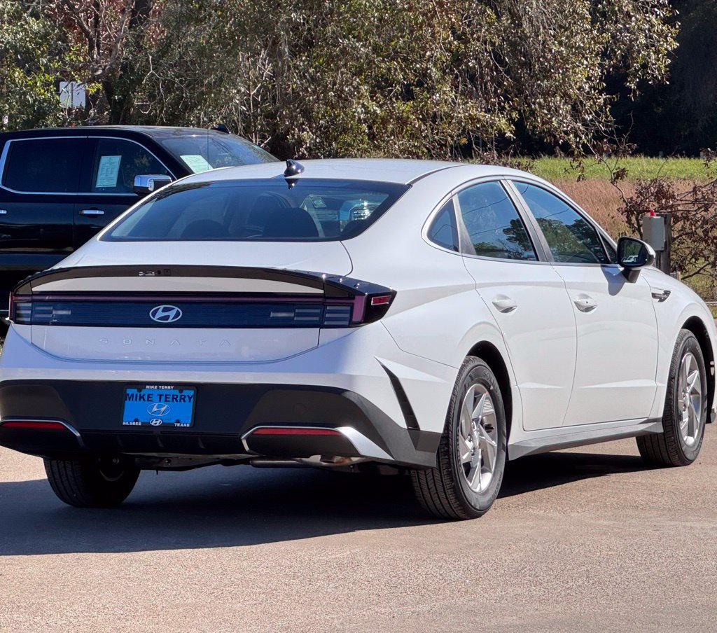 New 2026 Hyundai Sonata SE FWD image 10