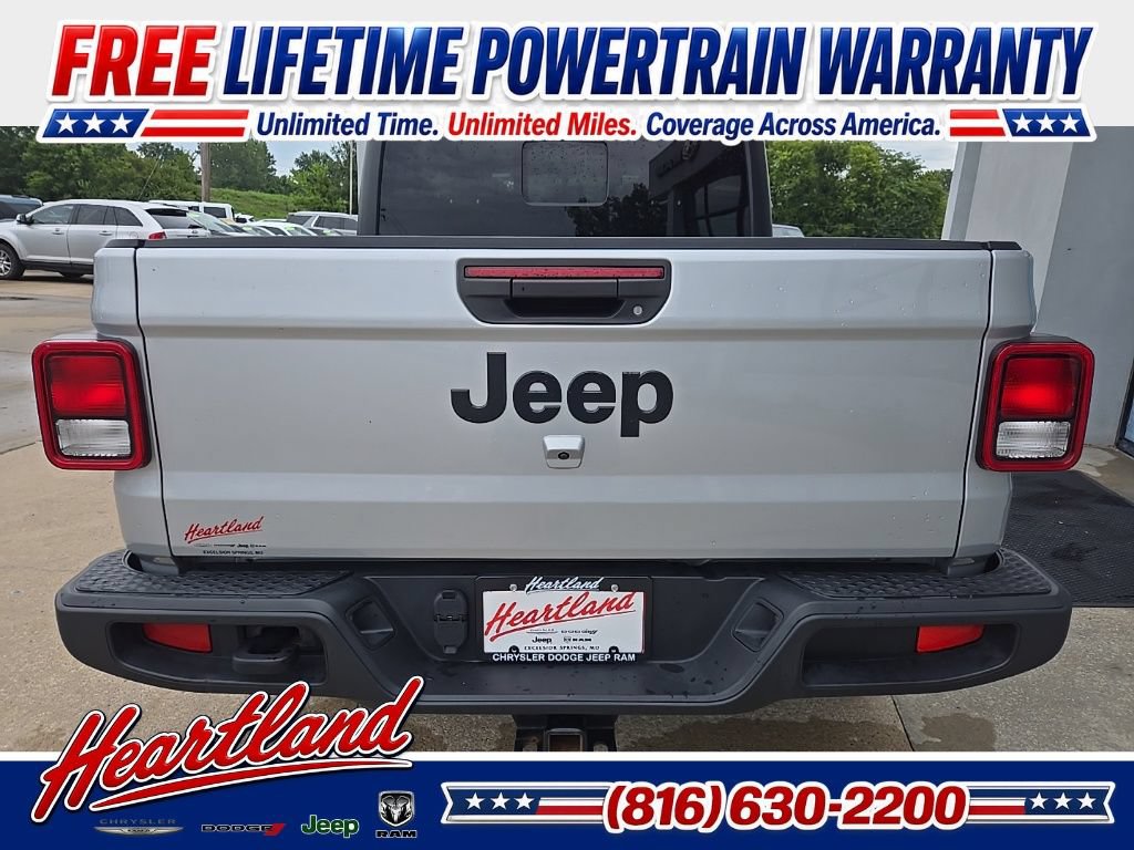 Used 2023 Jeep Gladiator Sport AWD/4WD image 10
