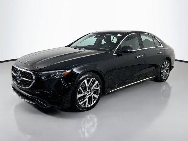 Used 2026 Mercedes-Benz E 350 Sedan w/ Winter Package image 4