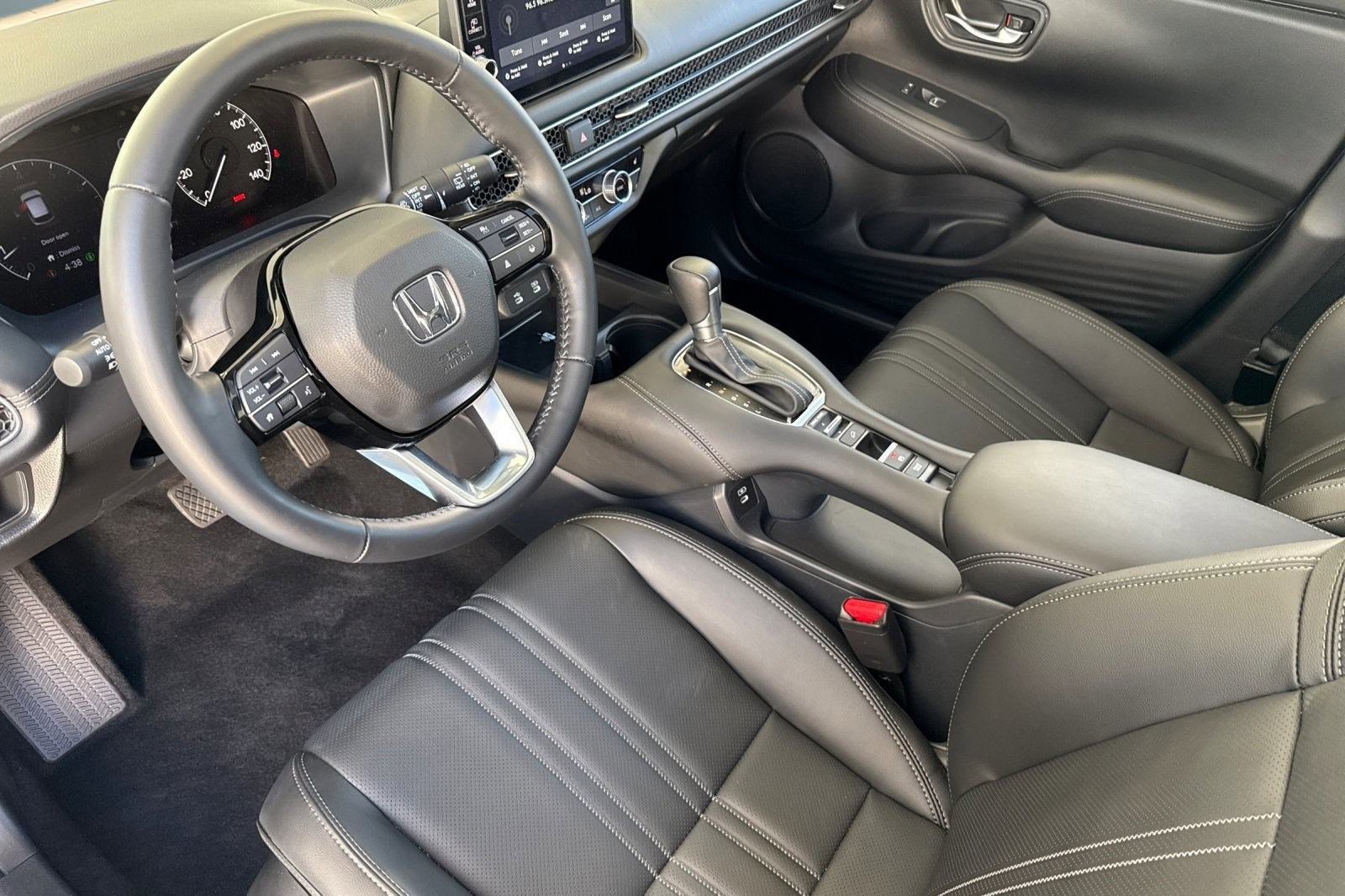 Certified 2026 Honda HR-V EX-L image 4