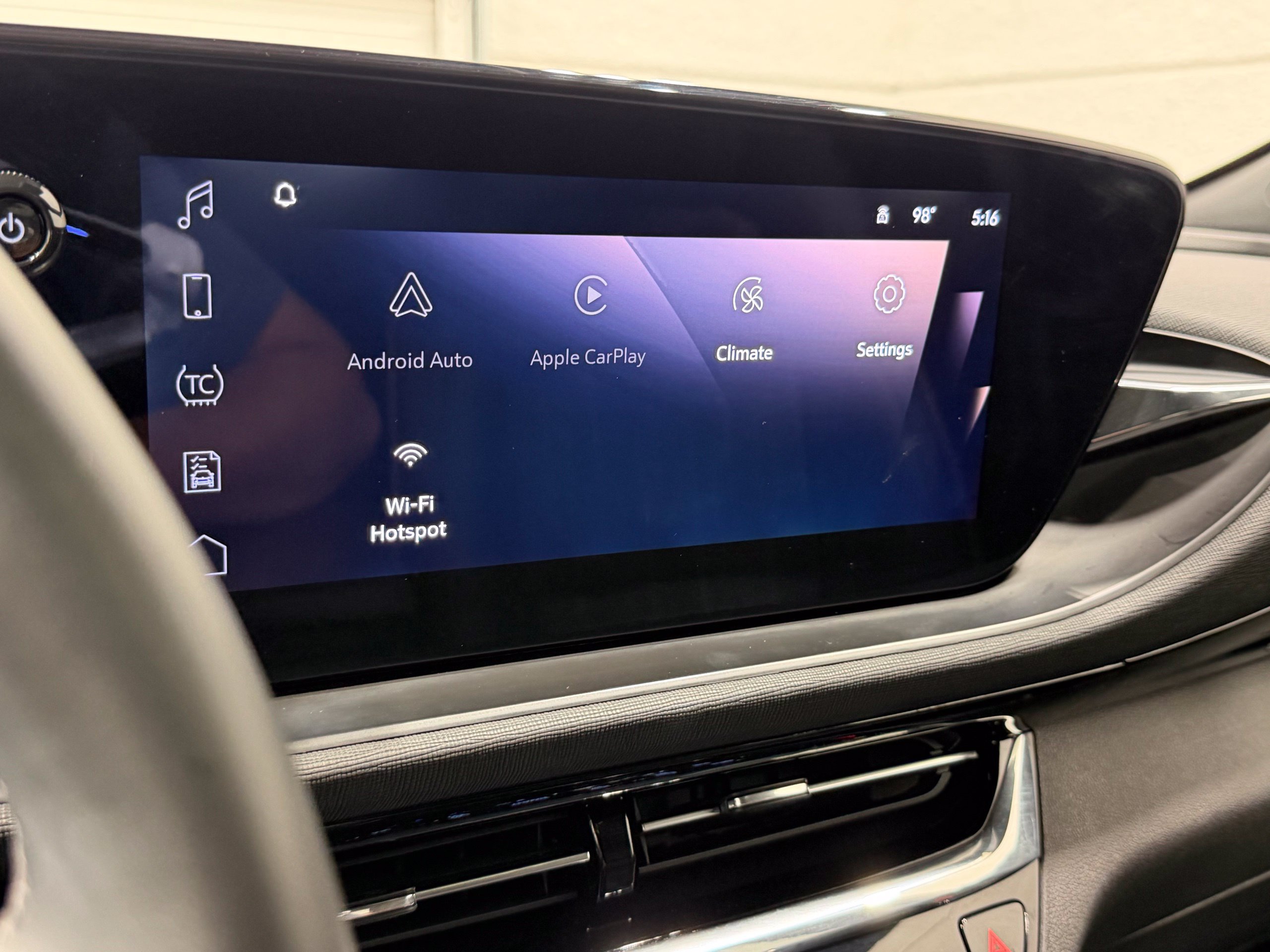 Used 2025 Buick Envista Avenir FWD image 45
