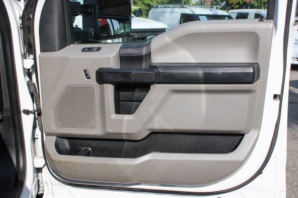 Used 2019 Ford F550 2WD Crew Cab Super Duty image 36