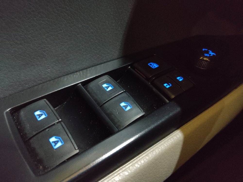 Used 2019 Toyota Camry LE FWD image 27