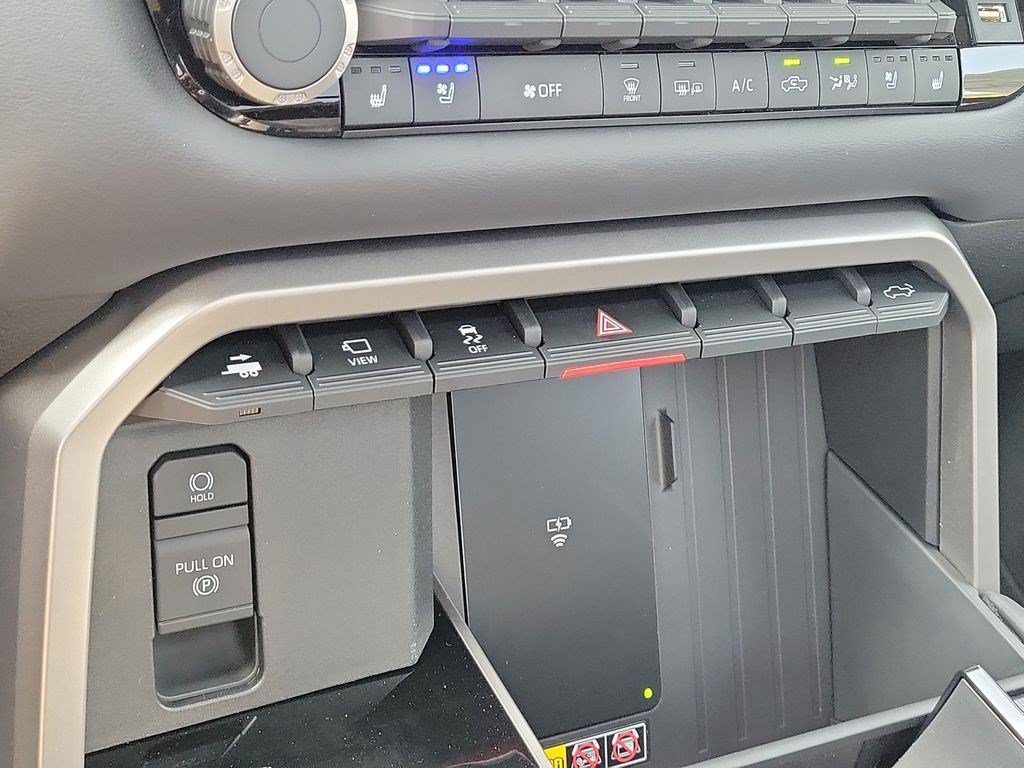 New 2026 Toyota Tundra Platinum AWD/4WD image 17
