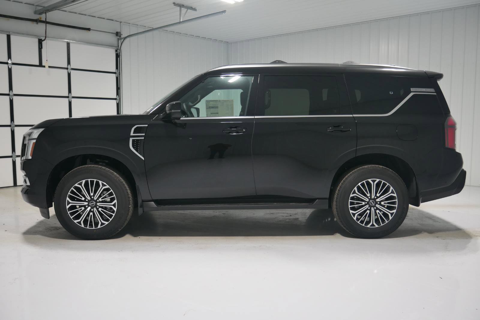 New 2026 Nissan Armada SL image 8