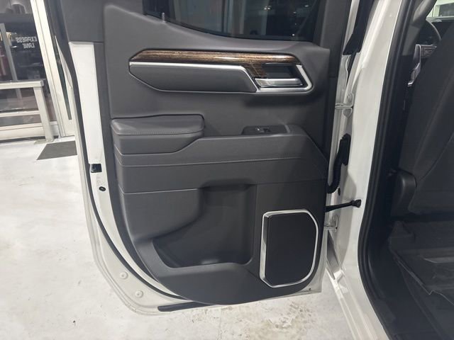 Used 2026 GMC Sierra 1500 Elevation image 30