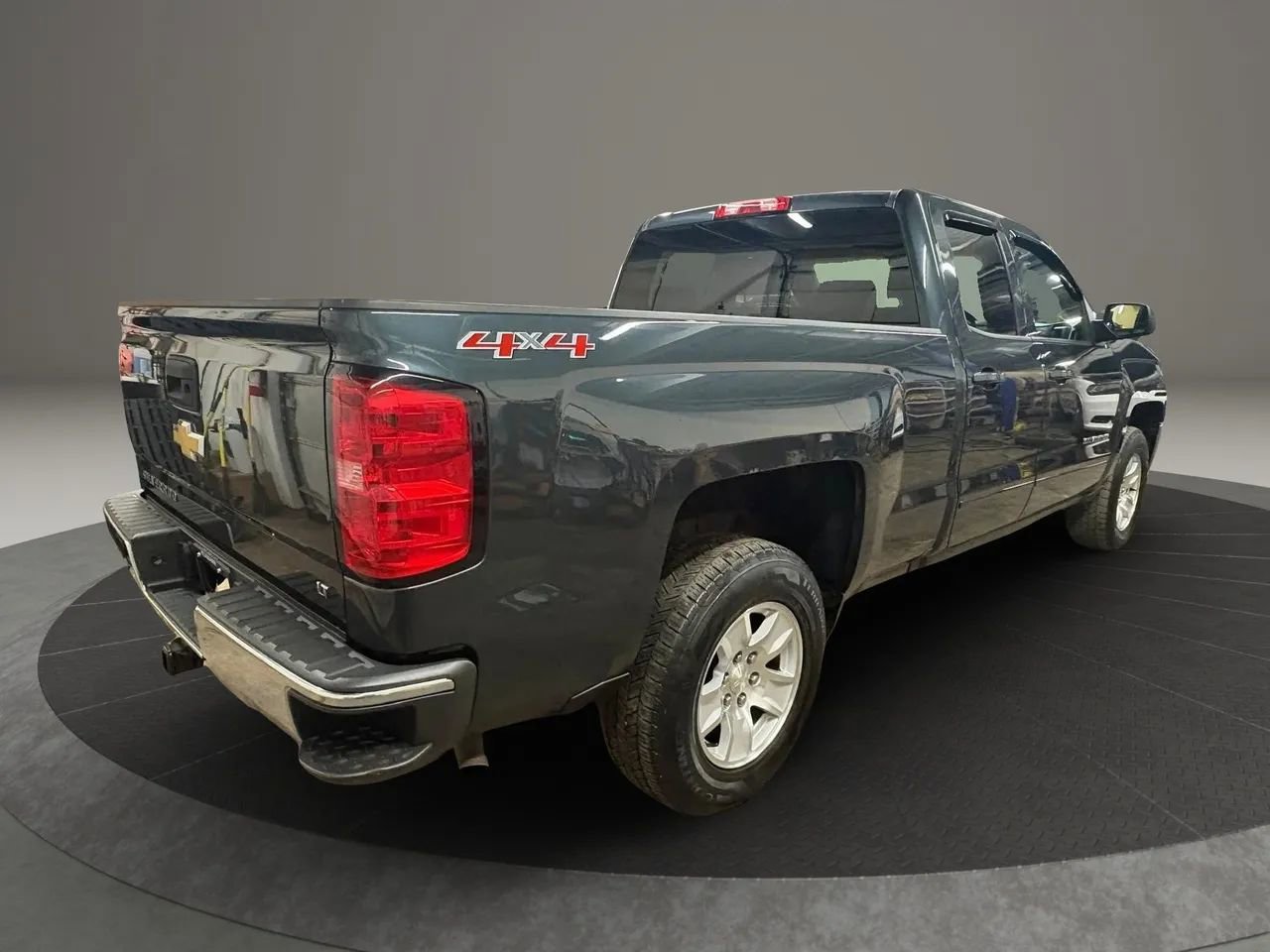 Used 2017 Chevrolet Silverado 1500 LT w/ All Star Edition image 8