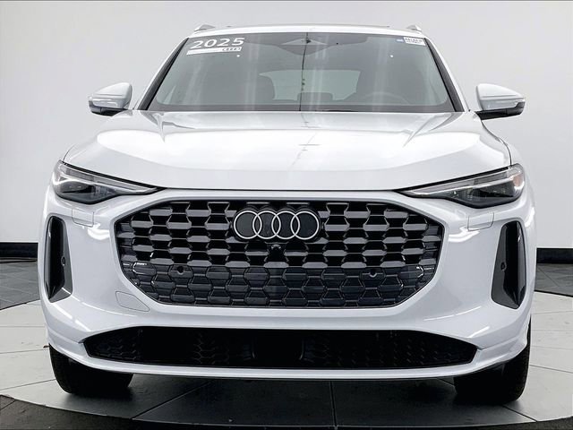 Used 2025 Audi Q5 Premium Plus w/ Premium Plus AWD/4WD image 8