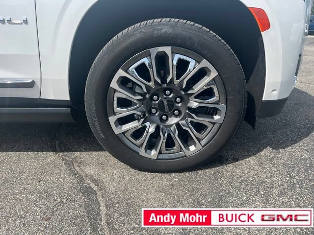 Used 2023 GMC Yukon Denali Ultimate AWD/4WD image 16