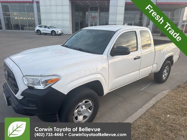 Used 2016 Toyota Tacoma SR image 12