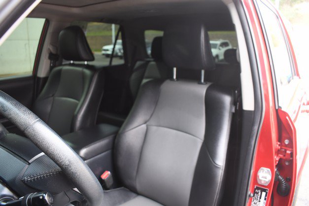 Certified 2022 Toyota 4Runner SR5 Premium w/ Moonroof Package AWD/4WD image 17