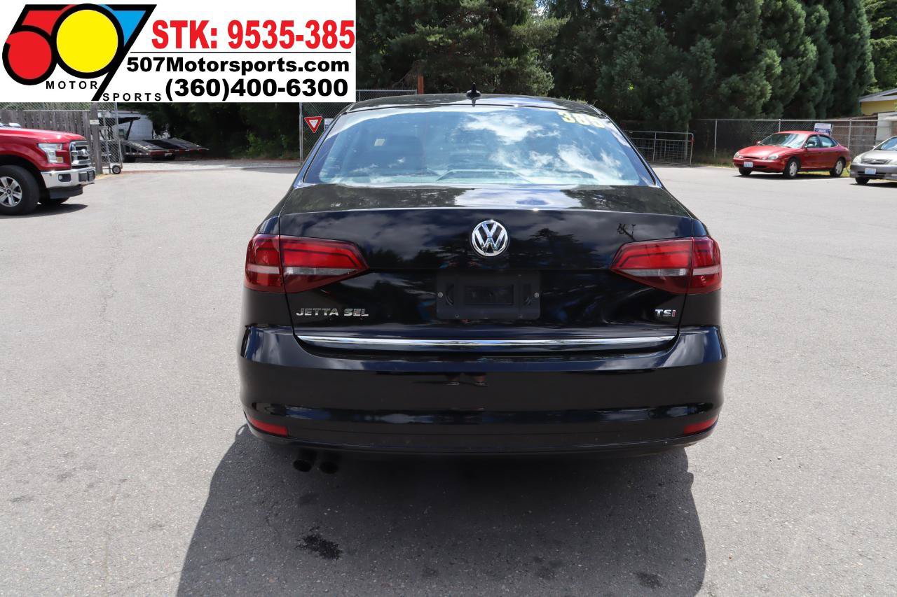 Used 2017 Volkswagen Jetta SEL FWD image 9