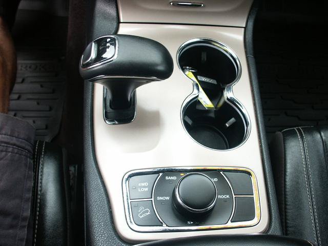 Used 2014 Jeep Grand Cherokee Limited AWD/4WD image 13