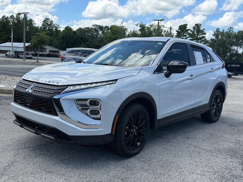 Used 2025 Mitsubishi Eclipse Cross LE AWD/4WD image 3