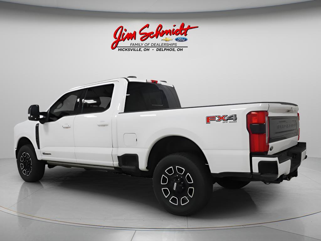 Used 2025 Ford F250 Platinum w/ FX4 Off-Road Package AWD/4WD image 4